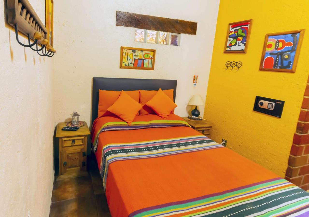 Mex Suites Casa Azul B&B Città del Messico Esterno foto