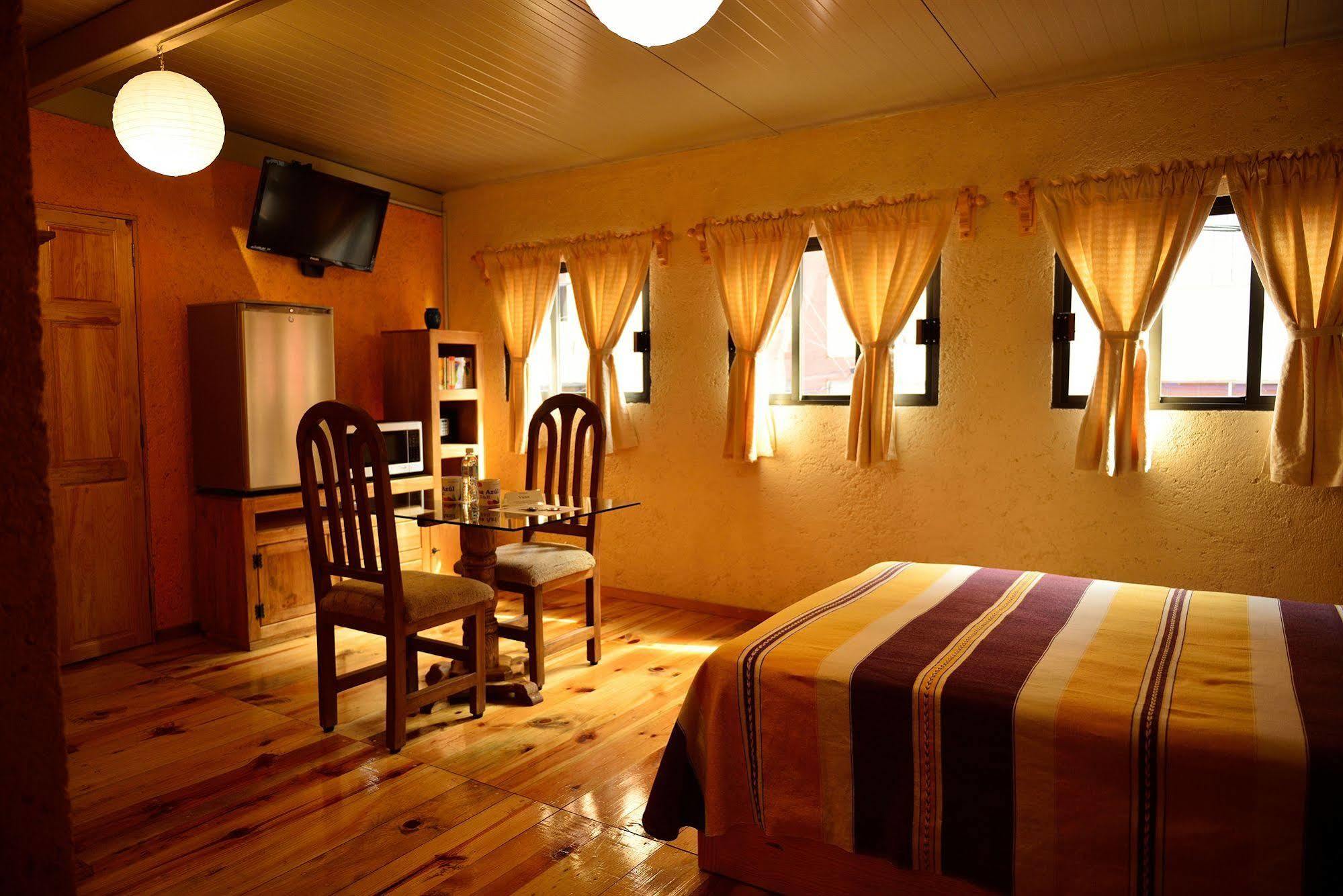 Mex Suites Casa Azul B&B Città del Messico Esterno foto